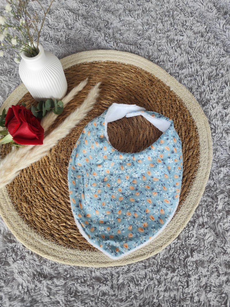 Bavoir bandana "Fleurs Bleues"