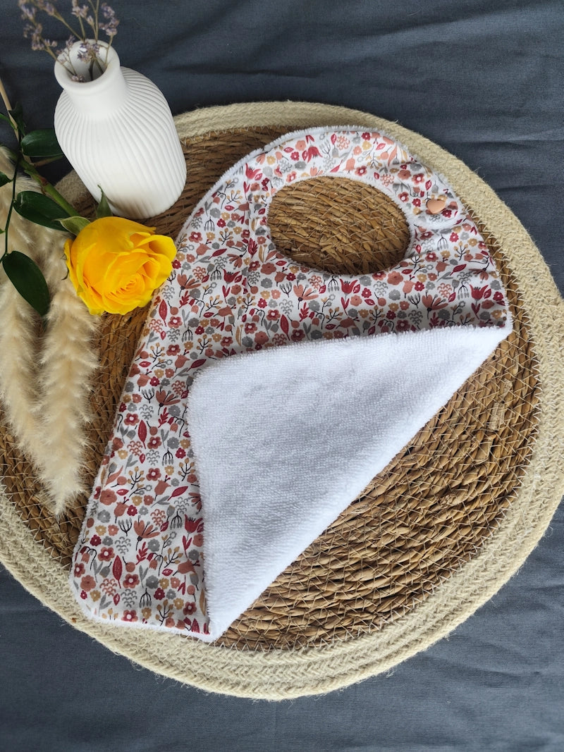 Bavoir "Fleurs Roses"