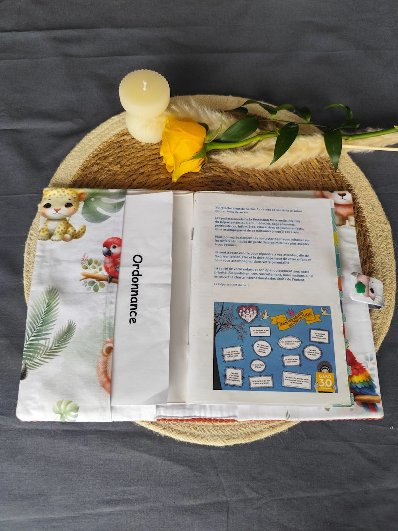 Protège carnet de santé "Savane"